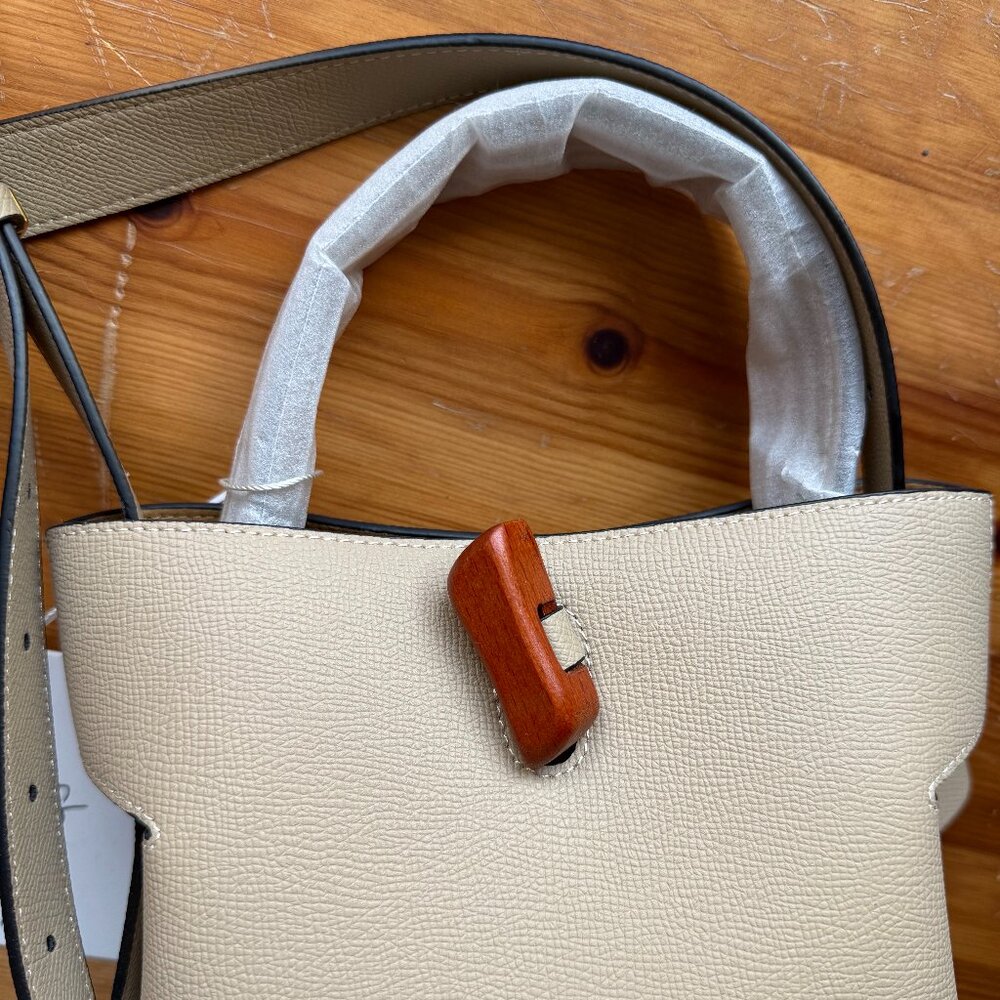 Small Tan LLS Purse NWT - Picture 3 of 6